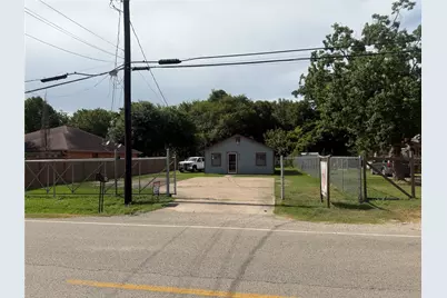 516 Battlebell Road, Highlands, TX 77562 - Photo 14