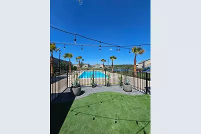 18732 Lake Harbor Court #B, Montgomery, TX 77356 - Photo 2