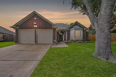 13906 Aspen Knoll Court, Houston, TX 77059 - Photo 2