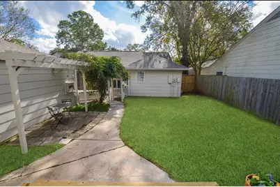 13814 Lynnwood Lane, Sugar Land, TX 77498 - Photo 24