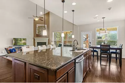 10 Waterfall Way, The Woodlands, TX 77375 - Photo 18