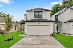 979 Junell St, Houston, TX 77088 - Photo 1