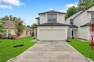 979 Junell St, Houston, TX 77088 - Photo 2