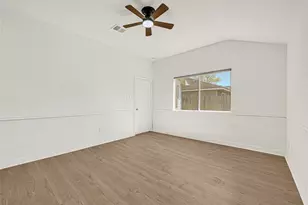 2927 Walnut Springs Dr, Katy, TX 77449 - Photo 12