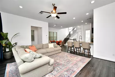 11012 Mikula Drive, Houston, TX 77043 - Photo 12