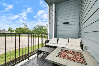 11012 Mikula Drive, Houston, TX 77043 - Photo 36