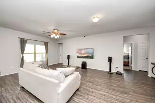8620 Havana Dr, Texas City, TX 77591 - Photo 12
