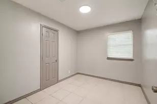 107 Langham St, Freeport, TX 77541 - Photo 12