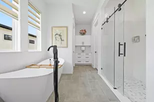 135 Bentwater Bay Dr, Montgomery, TX 77356 - Photo 20