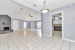 16206 New Field Dr, Houston, TX 77082 - Photo 12