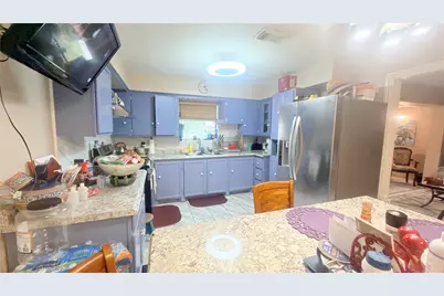 4930 Teton Street, Houston, TX 77033 - Photo 6
