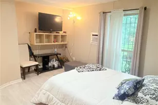 4930 Teton St, Houston, TX 77033 - Photo 12