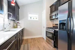 5827 Dryad Dr, Houston, TX 77035 - Photo 8