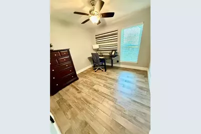 5827 Dryad Drive, Houston, TX 77035 - Photo 16