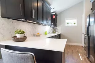 5827 Dryad Dr, Houston, TX 77035 - Photo 10