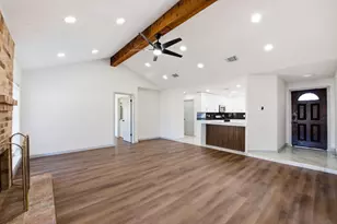 13534 N Peachfield Cir, Houston, TX 77014 - Photo 8