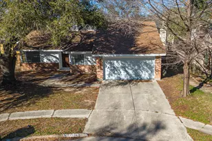 13534 N Peachfield Cir, Houston, TX 77014 - Photo 2