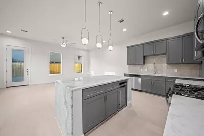 4525 Davenport Street, Houston, TX 77051 - Photo 6