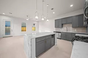 4525 Davenport St, Houston, TX 77051 - Photo 6