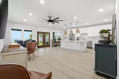 10000 Ocean Drive, Beach City, TX 77523 - Photo 28