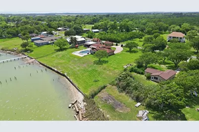 10000 Ocean Drive, Beach City, TX 77523 - Photo 48
