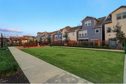 10934 Brambling Wood Drive, Houston, TX 77043 - Photo 30