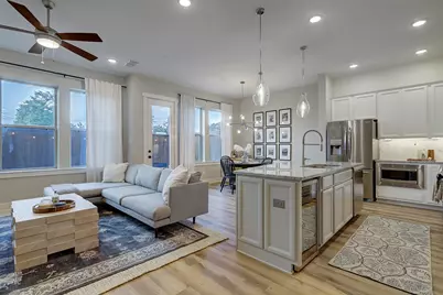 10934 Brambling Wood Drive, Houston, TX 77043 - Photo 6