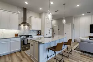 10934 Brambling Wood Dr, Houston, TX 77043 - Photo 10