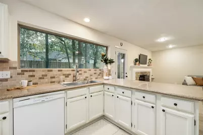 58 Sandpebble Drive, The Woodlands, TX 77381 - Photo 20