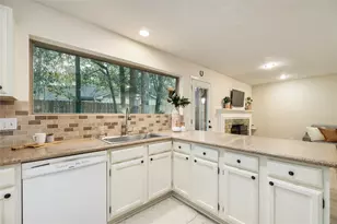 58 Sandpebble Dr, The Woodlands, TX 77381 - Photo 20