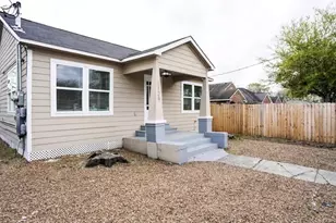 1126 Ryon St, Houston, TX 77009 - Photo 1