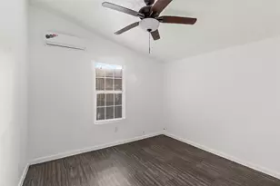 4126 Paladino St, Bacliff, TX 77518 - Photo 14