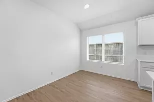 14242 Walworth Crk Ct, Fresno, TX 77583 - Photo 6