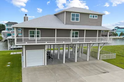 1205 Lagoon Drive, Crystal Beach, TX 77650 - Photo 1