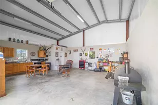1572 Co Rd 134, Hallettsville, TX 77964 - Photo 32