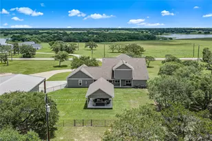 1572 Co Rd 134, Hallettsville, TX 77964 - Photo 28