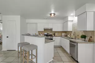 17602 S Summit Canyon Dr, Houston, TX 77095 - Photo 6