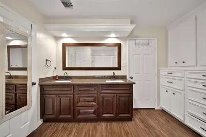 15319 Rio Plaza Drive, Houston, TX 77083 - Photo 20