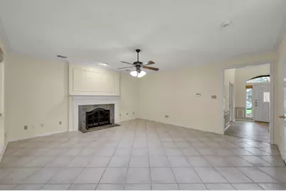 92 S Bonneymead Circle, The Woodlands, TX 77381 - Photo 6