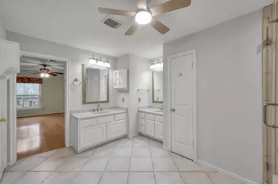 92 S Bonneymead Circle, The Woodlands, TX 77381 - Photo 24