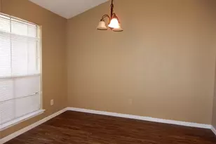 17401 Red Oak Dr, Houston, TX 77090 - Photo 8