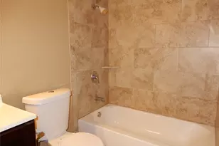17401 Red Oak Dr, Houston, TX 77090 - Photo 14