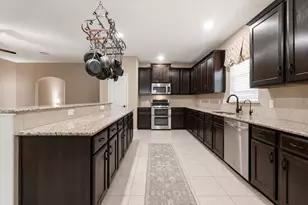 2035 Borthwick Ln, Conroe, TX 77301 - Photo 10