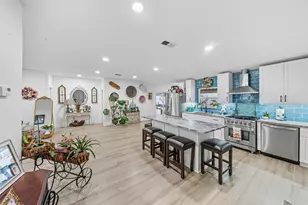 110 S 4th St, Conroe, TX 77301 - Photo 12