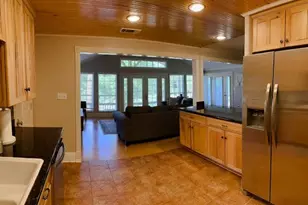 38 Martha Ln, Huntsville, TX 77320 - Photo 10