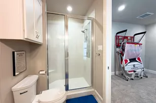 2437 Prairie Hollow Ln, Houston, TX 77077 - Photo 26