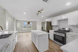 14206 Barker Bayou Ct, Cypress, TX 77429 - Photo 8