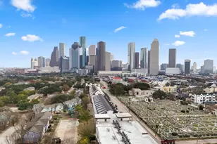 1310 W Dallas St, Houston, TX 77019 - Photo 2