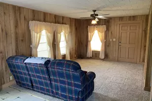 908 Paulus St, Schulenburg, TX 78956 - Photo 6