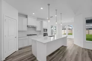 9218 Idalia Vis Ln, Cypress, TX 77433 - Photo 2